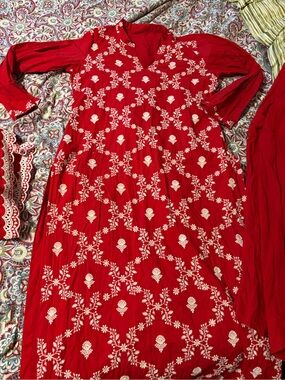 Red Embroidered Long Kurta shalwar khameez set sz small